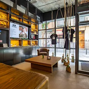  Ostello The House Gracia Spagna